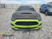 ✅ 2020 Ford Mustang GT • VIN: 1FA6P8CF2L5150158 • Lot: 82580365. Wystawiony na Copart z przebiegiem 76 419 mil. Bezpłatny archiwum sprzedaży aukcyjnych z USA i szczegółowy raport historii pojazdu na DreamBid. Zdjęcie 5.