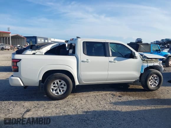 ✅ 2024 Nissan Frontier SL • VIN: 1N6ED1EJ7RN625364 • Lot: 42668142. Wystawiony na IAAI z przebiegiem 18 359 mil. Bezpłatny archiwum sprzedaży aukcyjnych z USA i szczegółowy raport historii pojazdu na DreamBid. Zdjęcie 14.