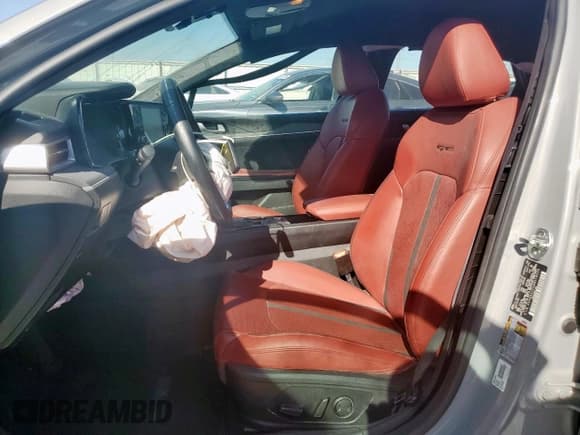 ✅ 2021 Kia K5 GT-Line • VIN: 5XXG64J22MG018539 • Lot: 82083295. Listed on Copart with 100,344 mi. Free auction sales archive from the USA and detailed vehicle history report at DreamBid. Image 7.