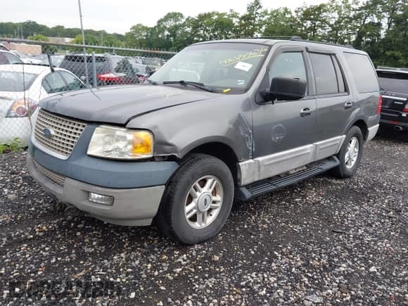 ✅ 2003 Ford Expedition XLT Value • VIN: 1FMPU16W23LC39570 • Лот: 42655636. Опубликован ранее на IAAI с пробегом Не указан. Бесплатный доступ к архиву аукционных продаж из США и подробный отчёт об истории автомобиля на DreamBid. Изображение 2.