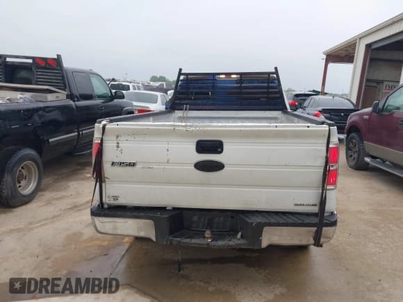 ✅ 2012 Ford F-150 XL • VIN: 1FTMF1CM0CKD89431 • Lot: 41843682. Listed on IAAI with 217,032 mi. Free auction sales archive from the USA and detailed vehicle history report at DreamBid. Image 16.