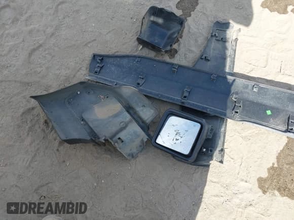 ✅ 2018 Jeep Wrangler Unlimited Sport S • VIN: 1C4HJXDG9JW226181 • Lot: 43527960. Listed on IAAI with 191,406 mi. Free auction sales archive from the USA and detailed vehicle history report at DreamBid. Image 11.