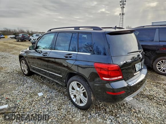 ✅ 2015 Mercedes-Benz GLK 350 • VIN: WDCGG8JB4FG364022 • Лот: 95095835. Опубликован ранее на Copart с пробегом 141 796 миль. Бесплатный доступ к архиву аукционных продаж из США и подробный отчёт об истории автомобиля на DreamBid. Изображение 2.