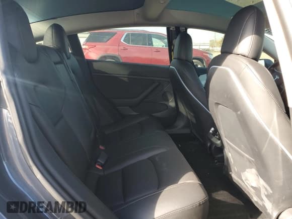 ✅ 2023 Tesla Model 3 Long Range • VIN: 5YJ3E1EB8PF479312 • Lot: 91442365. Wystawiony na Copart z przebiegiem 30 410 mil. Bezpłatny archiwum sprzedaży aukcyjnych z USA i szczegółowy raport historii pojazdu na DreamBid. Zdjęcie 10.