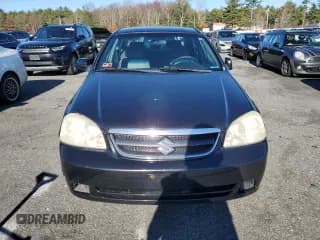 ✅ 2006 Suzuki Forenza • VIN: KL5JD56ZX6K278029 • Lot: 82026904. Listed on Copart with 117,700 mi. Free auction sales archive from the USA and detailed vehicle history report at DreamBid. Image 5.