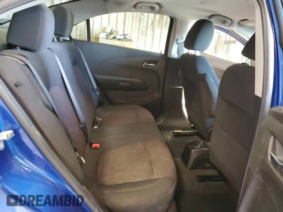 ✅ 2020 Chevrolet Sonic LT • VIN: 1G1JD5SB0L4135800 • Lot: 59463194. Wystawiony na Copart z przebiegiem 47 192 mil mil. Skorzystaj z bezpłatnego archiwum sprzedaży aukcyjnych z USA i zobacz szczegółowy raport historii pojazdu na DreamBid. Zdjęcie 11.