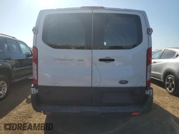 ✅ 2015 Ford Transit Cargo • VIN: 1FTYR2ZM5FKA94755 • Lot: 63308095. Wystawiony na Copart z przebiegiem 393 724 mil. Bezpłatny archiwum sprzedaży aukcyjnych z USA i szczegółowy raport historii pojazdu na DreamBid. Zdjęcie 6.