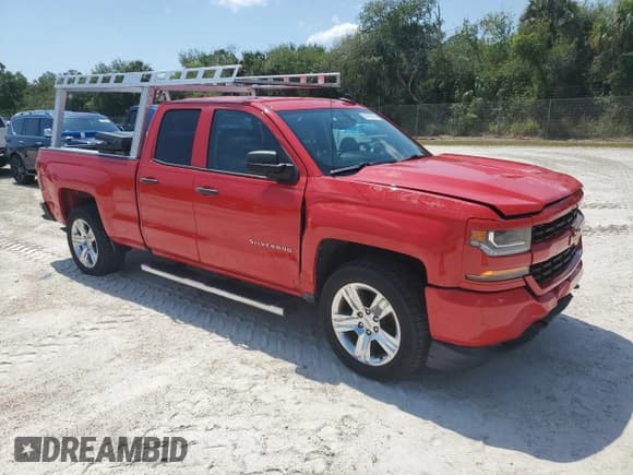 ✅ 2016 Chevrolet Silverado 1500 Custom • VIN: 1GCRCPEH1GZ379358 • Лот: 50903535. Опубликован ранее на Copart с пробегом 177 961 миль. Бесплатный доступ к архиву аукционных продаж из США и подробный отчёт об истории автомобиля на DreamBid. Изображение 4.