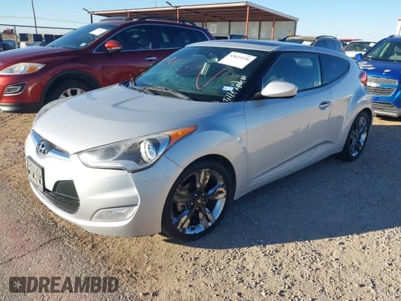 ✅ 2017 Hyundai Veloster Value Edition • VIN: KMHTC6AD0HU317429 • Лот: 43623226. Опубликован ранее на IAAI с пробегом 137 175 миль. Бесплатный доступ к архиву аукционных продаж из США и подробный отчёт об истории автомобиля на DreamBid. Изображение 2.