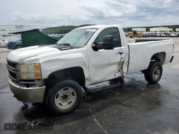✅ 2011 Chevrolet Silverado 2500HD Work Truck • VIN: 1GC0CVCG6BF252302 • Lot: 59610875. Wystawiony na Copart z przebiegiem 176 769 mil. Bezpłatny archiwum sprzedaży aukcyjnych z USA i szczegółowy raport historii pojazdu na DreamBid. Zdjęcie 1.
