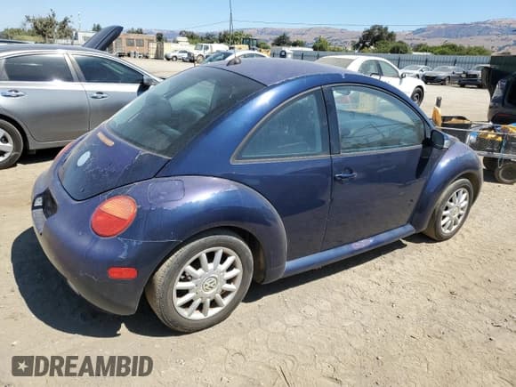 ✅ 2005 Volkswagen Beetle GLS • VIN: 3VWCK31C75M413648 • Lot: 68676655. Listed on Copart with Not provided. Free auction sales archive from the USA and detailed vehicle history report at DreamBid. Image 3.