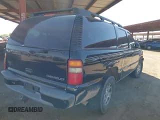 ✅ 2002 Chevrolet Suburban Z71 • VIN: 3GNFK16Z22G194004 • Лот: 42548332. Опубликован ранее на IAAI с пробегом Не указан. Бесплатный доступ к архиву аукционных продаж из США и подробный отчёт об истории автомобиля на DreamBid. Изображение 4.