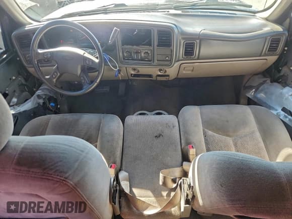 ✅ 2005 Chevrolet Avalanche LS • VIN: 3GNEC12Z55G269202 • Lot: 93114485. Wystawiony na Copart z przebiegiem 212 549 mil. Bezpłatny archiwum sprzedaży aukcyjnych z USA i szczegółowy raport historii pojazdu na DreamBid. Zdjęcie 8.