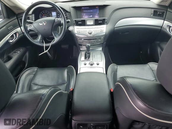 ✅ 2016 Infiniti Q70 • VIN: JN1BY1AP6GM220736 • Lot: 69427915. Listed on Copart with 116,389 mi. Free auction sales archive from the USA and detailed vehicle history report at DreamBid. Image 8.