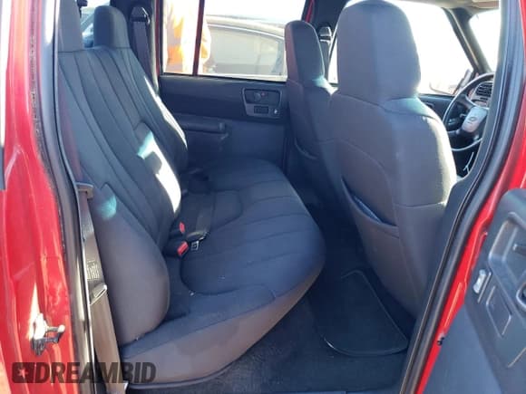 ✅ 2003 Chevrolet S-10 LS • VIN: 1GCDT13X23K181621 • Лот: 70681464. Опубликован ранее на Copart с пробегом 103 506 миль. Бесплатный доступ к архиву аукционных продаж из США и подробный отчёт об истории автомобиля на DreamBid. Изображение 10.