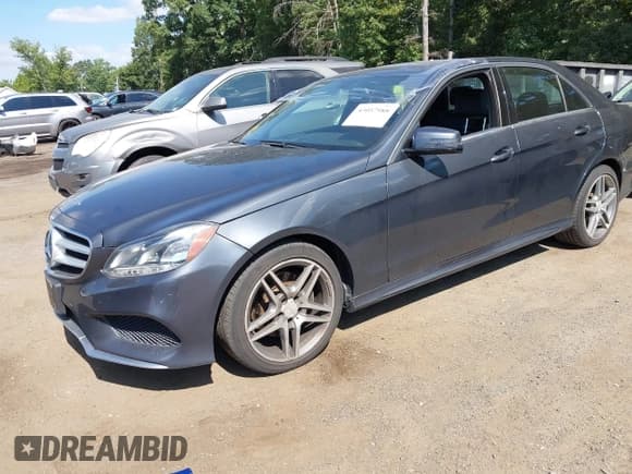✅ 2014 Mercedes-Benz E 350 Luxury • VIN: WDDHF8JB9EA773797 • Лот: 43057988. Опубликован ранее на IAAI с пробегом 90 111 миль. Бесплатный доступ к архиву аукционных продаж из США и подробный отчёт об истории автомобиля на DreamBid. Изображение 2.