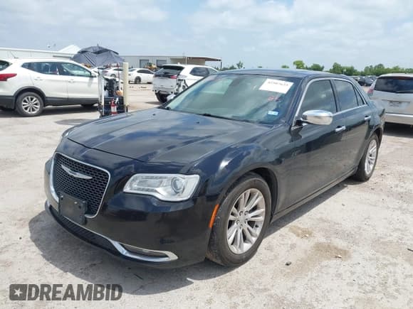 ✅ 2015 Chrysler 300 C • VIN: 2C3CCAEG7FH864293 • Lot: 42507625. Listed on IAAI with 160,529 mi. Free auction sales archive from the USA and detailed vehicle history report at DreamBid. Image 2.