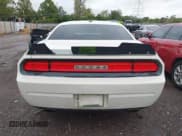 ✅ 2009 Dodge Challenger R/T • VIN: 2B3LJ54T39H572394 • Lot: 43354529. Wystawiony na IAAI z przebiegiem 152 919 mil. Bezpłatny archiwum sprzedaży aukcyjnych z USA i szczegółowy raport historii pojazdu na DreamBid. Zdjęcie 16.