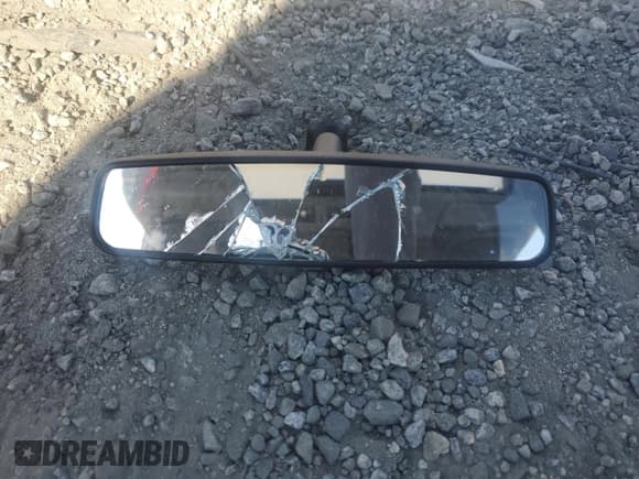 ✅ 2022 Toyota Tacoma SR • VIN: 3TYRX5GNXNT041391 • Lot: 82438535. Wystawiony na Copart z przebiegiem 50 562 mil. Bezpłatny archiwum sprzedaży aukcyjnych z USA i szczegółowy raport historii pojazdu na DreamBid. Zdjęcie 12.