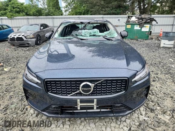 ✅ 2024 Volvo S60 Core Dark Theme • VIN: 7JRL12TK2RG312443 • Lot: 65480195. Listed on Copart with 5,069 mi. Free auction sales archive from the USA and detailed vehicle history report at DreamBid. Image 5.