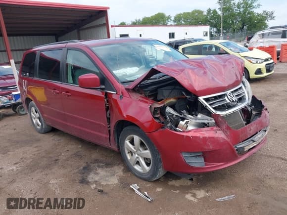 ✅ 2011 Volkswagen Routan SE • VIN: 2V4RW3DG4BR636014 • Lot: 42452137. Listed on IAAI with 203,029 mi. Free auction sales archive from the USA and detailed vehicle history report at DreamBid. Image 1.