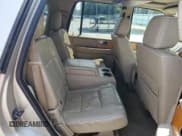 ✅ 2007 Lincoln Navigator • VIN: 5LMFU27567LJ16638 • Lot: 69961075. Wystawiony na Copart z przebiegiem 363 269 mil. Bezpłatny archiwum sprzedaży aukcyjnych z USA i szczegółowy raport historii pojazdu na DreamBid. Zdjęcie 10.