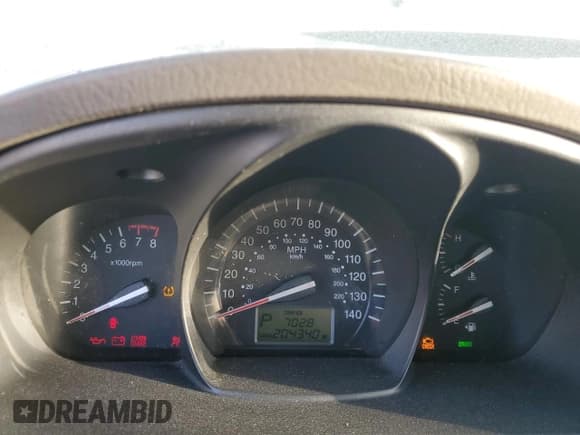 ✅ 2008 Kia Spectra EX • VIN: KNAFE121085531332 • Lot: 81925795. Listed on Copart with 204,340 mi. Free auction sales archive from the USA and detailed vehicle history report at DreamBid. Image 9.