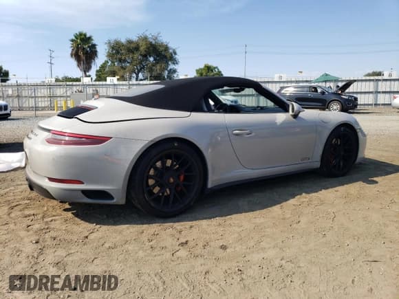 ✅ 2018 Porsche 911 Carrera S • VIN: WP0CB2A98JS147091 • Lot: 70023914. Listed on Copart with 49,850 mi. Free auction sales archive from the USA and detailed vehicle history report at DreamBid. Image 3.