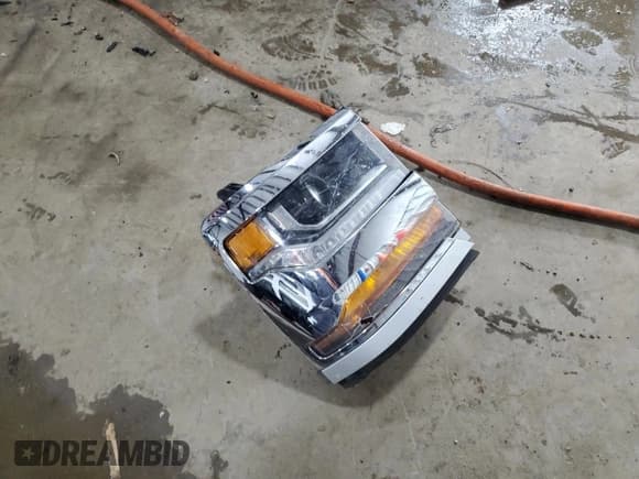 ✅ 2017 Chevrolet Silverado 1500 Work Truck • VIN: 1GCVKNEC1HZ222716 • Лот: 86672305. Опубликован ранее на Copart с пробегом 248 454 миль. Бесплатный доступ к архиву аукционных продаж из США и подробный отчёт об истории автомобиля на DreamBid. Изображение 12.