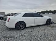 ✅ 2018 Chrysler 300 Touring L • VIN: 2C3CCAAG8JH190878 • Лот: 82381775. Опубликован ранее на Copart с пробегом 219 282 миль. Бесплатный доступ к архиву аукционных продаж из США и подробный отчёт об истории автомобиля на DreamBid. Изображение 3.