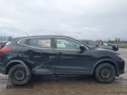 ✅ 2019 Nissan Rogue S • VIN: JN1BJ1CR8KW338173 • Lot: 43788100. Wystawiony na IAAI z przebiegiem 74 627 mil. Bezpłatny archiwum sprzedaży aukcyjnych z USA i szczegółowy raport historii pojazdu na DreamBid. Zdjęcie 13.