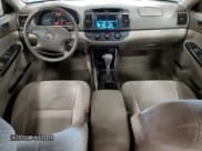 ✅ 2002 Toyota Camry XLE • VIN: 4T1BF30K62U020531 • Lot: 85925345. Wystawiony na Copart z przebiegiem 237 076 mil. Bezpłatny archiwum sprzedaży aukcyjnych z USA i szczegółowy raport historii pojazdu na DreamBid. Zdjęcie 8.