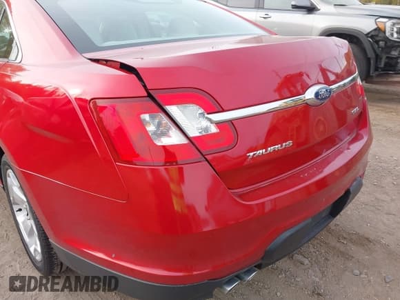 ✅ 2010 Ford Taurus SEL • VIN: 1FAHP2EW7AG148720 • Lot: 43589913. Listed on IAAI with 121,612 mi. Free auction sales archive from the USA and detailed vehicle history report at DreamBid. Image 6.