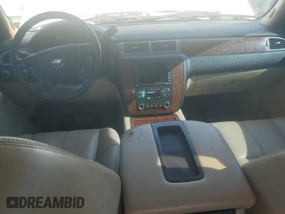 2008 Chevrolet Tahoe 3LT с VIN 1GNFK13078R185524, выставлен на аукционе Copart как лот 86863195 с пробегом 172 904 миль миль и Списание • Salvage title. История ставок и продаж доступна на DreamBid. Изображение 8.