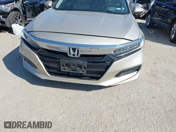 ✅ 2018 Honda Accord Touring • VIN: 1HGCV1F99JA059037 • Lot: 43305330. Listed on IAAI with 71,806 mi. Free auction sales archive from the USA and detailed vehicle history report at DreamBid. Image 13.