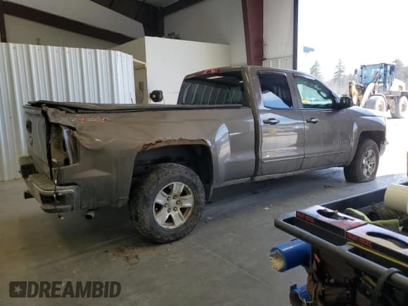 ✅ 2015 Chevrolet Silverado 1500 • VIN: 1GCVKREC9FZ150314 • Лот: 50610355. Опубликован ранее на Copart с пробегом 231 412 миль. Бесплатный доступ к архиву аукционных продаж из США и подробный отчёт об истории автомобиля на DreamBid. Изображение 3.