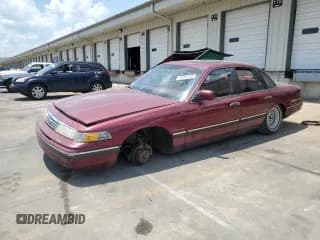 ✅ 1993 Ford Crown Victoria LX • VIN: 2FALP74WXPX141501 • Lot: 62358755. Wystawiony na Copart z przebiegiem 112 978 mil. Bezpłatny archiwum sprzedaży aukcyjnych z USA i szczegółowy raport historii pojazdu na DreamBid. Zdjęcie 1.
