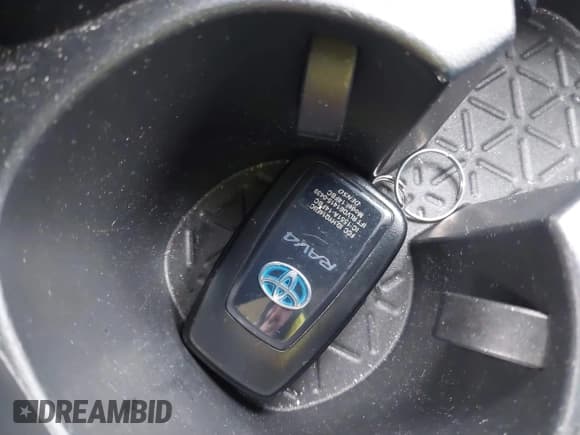 ✅ 2019 Toyota RAV4 Hybrid Limited • VIN: 2T3DWRFV7KW022034 • Lot: 43729520. Listed on IAAI with 36,321 mi. Free auction sales archive from the USA and detailed vehicle history report at DreamBid. Image 11.