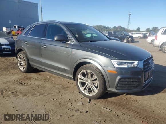 ✅ 2018 Audi Q3 Premium Plus • VIN: WA1JCCFS5JR018717 • Lot: 86677365. Wystawiony na Copart z przebiegiem 38 703 mil. Bezpłatny archiwum sprzedaży aukcyjnych z USA i szczegółowy raport historii pojazdu na DreamBid. Zdjęcie 4.