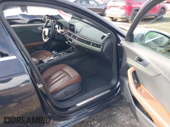 ✅ 2017 Audi A4 Premium Plus • VIN: WAULNAF45HN043467 • Лот: 43593062. Опубликован ранее на IAAI с пробегом 53 876 миль. Бесплатный доступ к архиву аукционных продаж из США и подробный отчёт об истории автомобиля на DreamBid. Изображение 5.