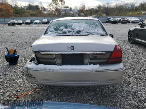 ✅ 2010 Mercury Grand Marquis LS • VIN: 2MEBM7FV3AX624689 • Лот: 92419705. Опубликован ранее на Copart с пробегом 110 046 миль. Бесплатный доступ к архиву аукционных продаж из США и подробный отчёт об истории автомобиля на DreamBid. Изображение 6.