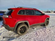 ✅ 2019 Jeep Cherokee Trailhawk Elite • VIN: 1C4PJMBN7KD274481 • Lot: 95749545. Wystawiony na Copart z przebiegiem 137 409 mil. Bezpłatny archiwum sprzedaży aukcyjnych z USA i szczegółowy raport historii pojazdu na DreamBid. Zdjęcie 3.