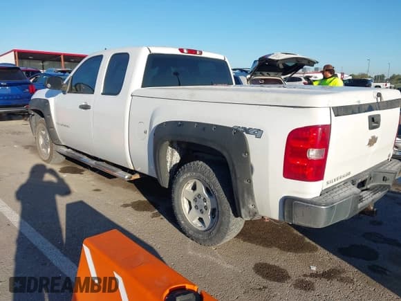 ✅ 2009 Chevrolet Silverado 1500 Work Truck • VIN: 1GCEK19C19Z156494 • Lot: 43396713. Listed on IAAI with 188,747 mi. Free auction sales archive from the USA and detailed vehicle history report at DreamBid. Image 3.