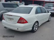 ✅ 2007 Mercedes-Benz C 230 Sport • VIN: WDBRF52H07F934221 • Lot: 42289822. Wystawiony na IAAI z przebiegiem 169 717 mil. Bezpłatny archiwum sprzedaży aukcyjnych z USA i szczegółowy raport historii pojazdu na DreamBid. Zdjęcie 4.