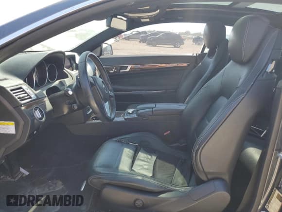 ✅ 2014 Mercedes-Benz E 350 • VIN: WDDKJ5KB9EF225089 • Lot: 86690895. Wystawiony na Copart z przebiegiem Nie podano. Bezpłatny archiwum sprzedaży aukcyjnych z USA i szczegółowy raport historii pojazdu na DreamBid. Zdjęcie 7.