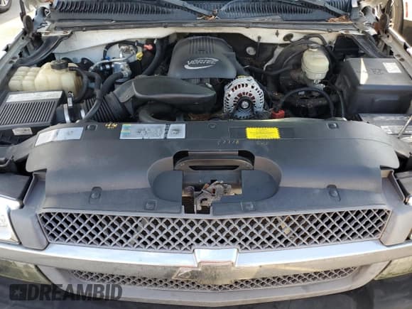 ✅ 2005 Chevrolet Silverado 1500 Work Truck • VIN: 1GCEC14V75Z299188 • Лот: 74082374. Опубликован ранее на Copart с пробегом Не указан. Бесплатный доступ к архиву аукционных продаж из США и подробный отчёт об истории автомобиля на DreamBid. Изображение 11.