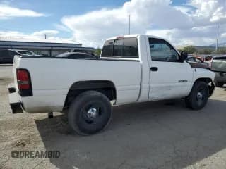 ✅ 1998 Dodge 1500 • VIN: 1B7HC16XXWS506887 • Лот: 72804034. Опубликован ранее на Copart с пробегом 202 901 миль. Бесплатный доступ к архиву аукционных продаж из США и подробный отчёт об истории автомобиля на DreamBid. Изображение 3.