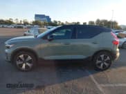 ✅ 2023 Volvo XC40 Plus • VIN: YV4ED3UL9P2108340 • Лот: 43608859. Опубликован ранее на IAAI с пробегом 10 813 миль. Бесплатный доступ к архиву аукционных продаж из США и подробный отчёт об истории автомобиля на DreamBid. Изображение 14.