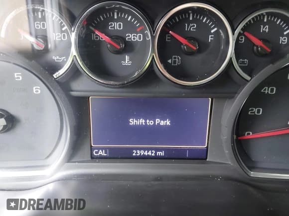 ✅ 2019 Chevrolet Silverado 1500 LT • VIN: 1GCRYDED3KZ264461 • Lot: 43431256. Wystawiony na IAAI z przebiegiem 239 442 mil. Bezpłatny archiwum sprzedaży aukcyjnych z USA i szczegółowy raport historii pojazdu na DreamBid. Zdjęcie 7.