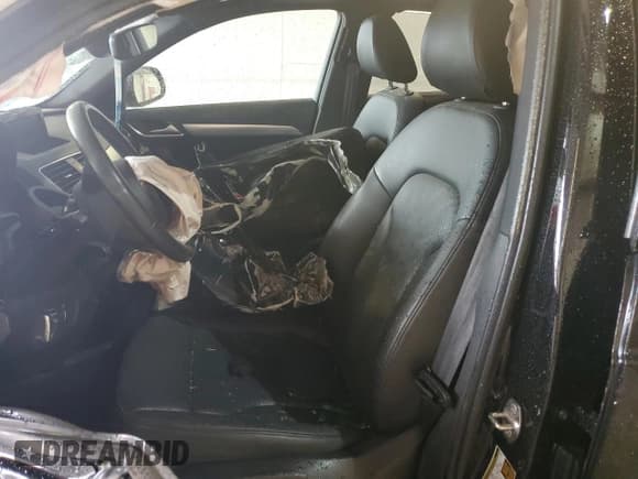 ✅ 2017 Audi Q3 Prestige • VIN: WA1GCCFSXHR005319 • Lot: 57628785. Listed on Copart with Not provided. Free auction sales archive from the USA and detailed vehicle history report at DreamBid. Image 7.